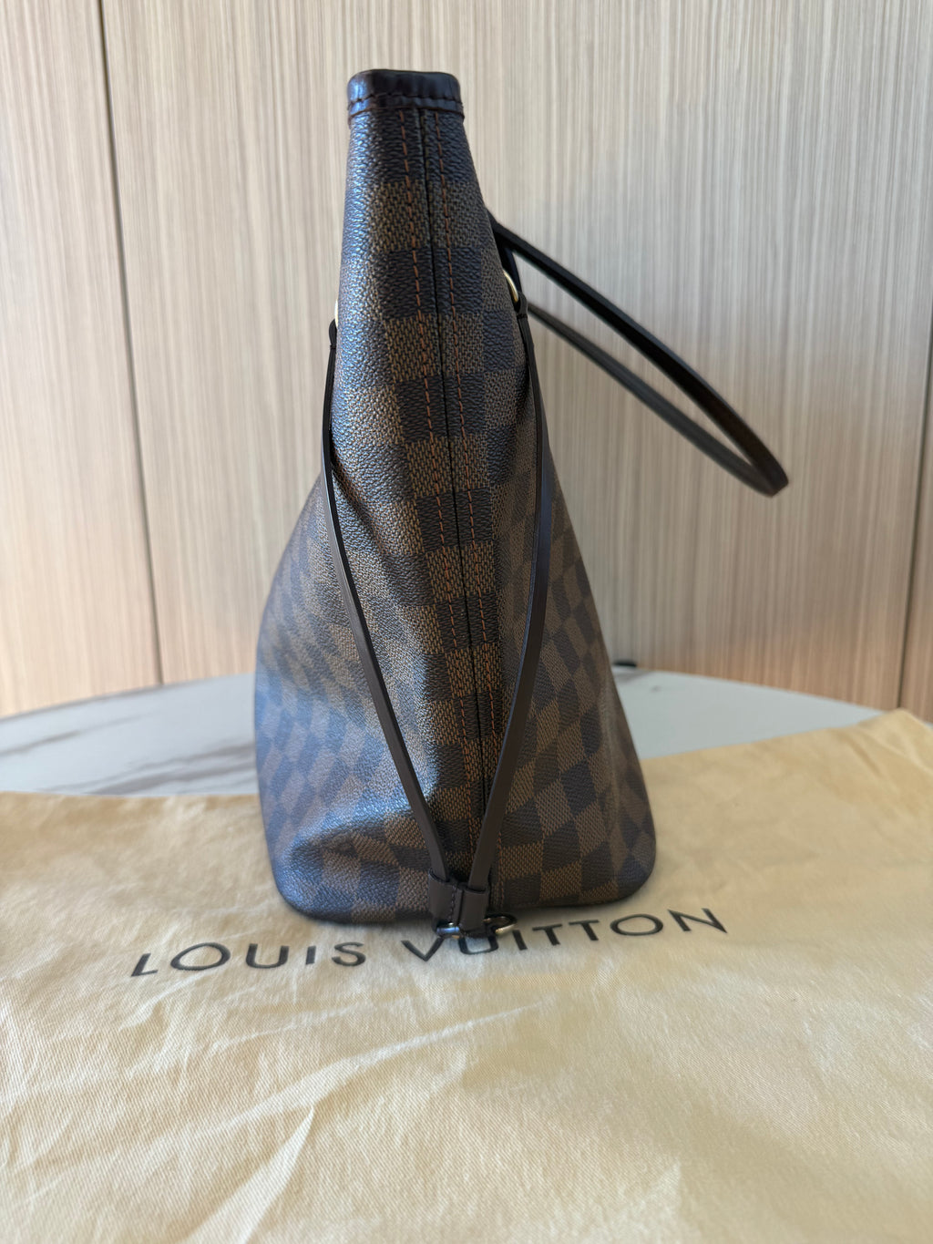 Louis Vuitton Neverfull MM Damier Canvas