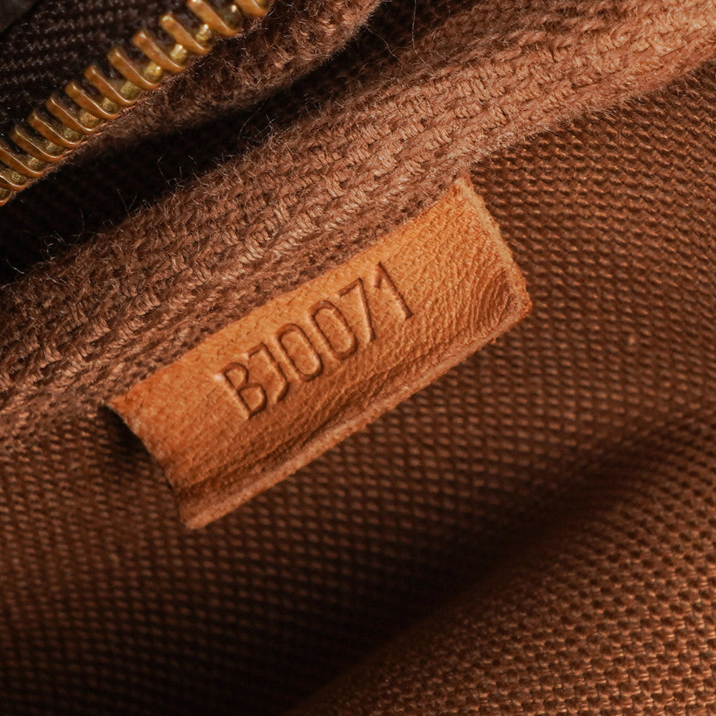 Louis Vuitton Pochette Accessoires Monogram Canvas