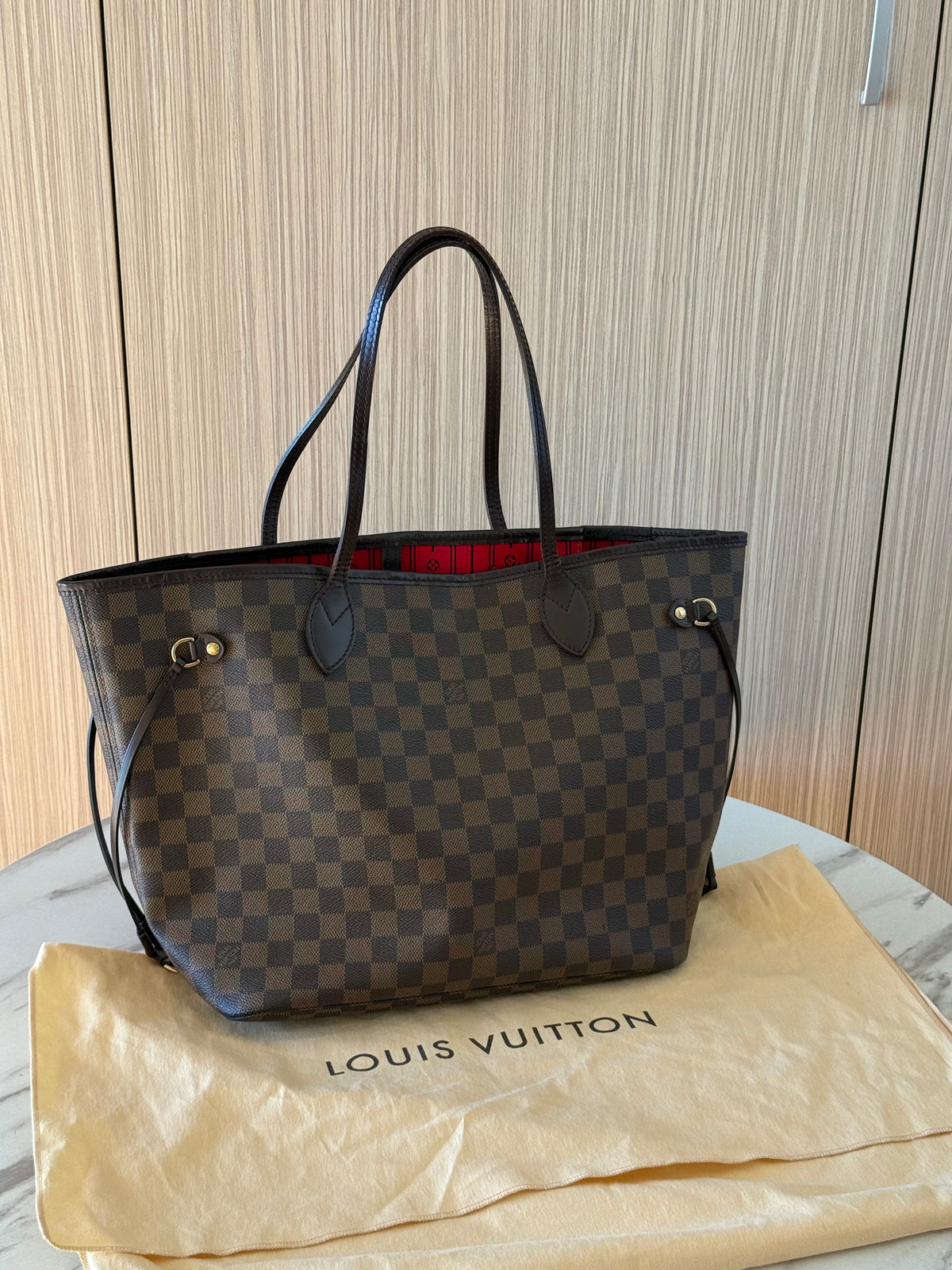 Louis Vuitton Neverfull MM Damier Canvas