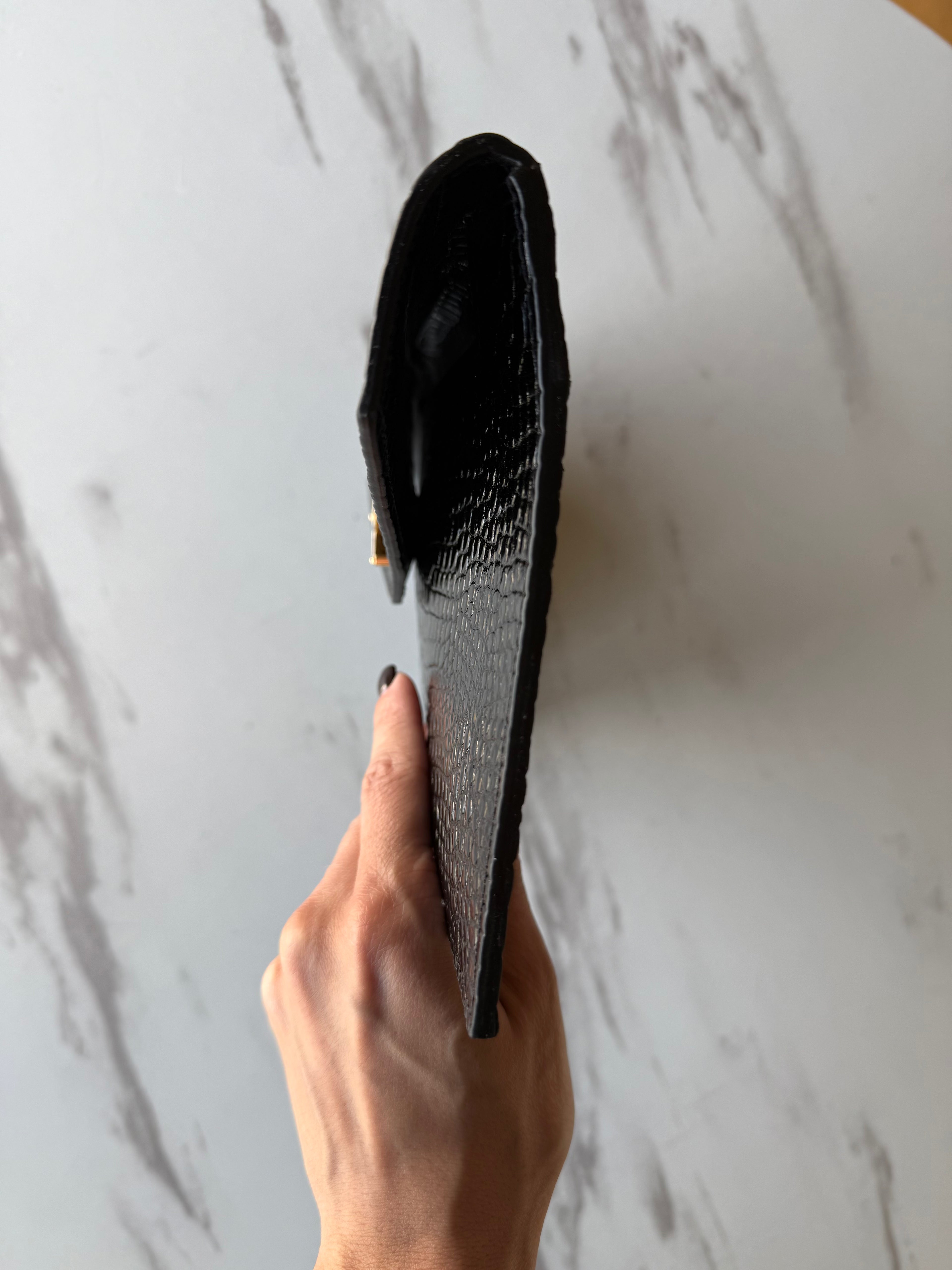 YSL UPTOWN POUCH IN CROCODILE