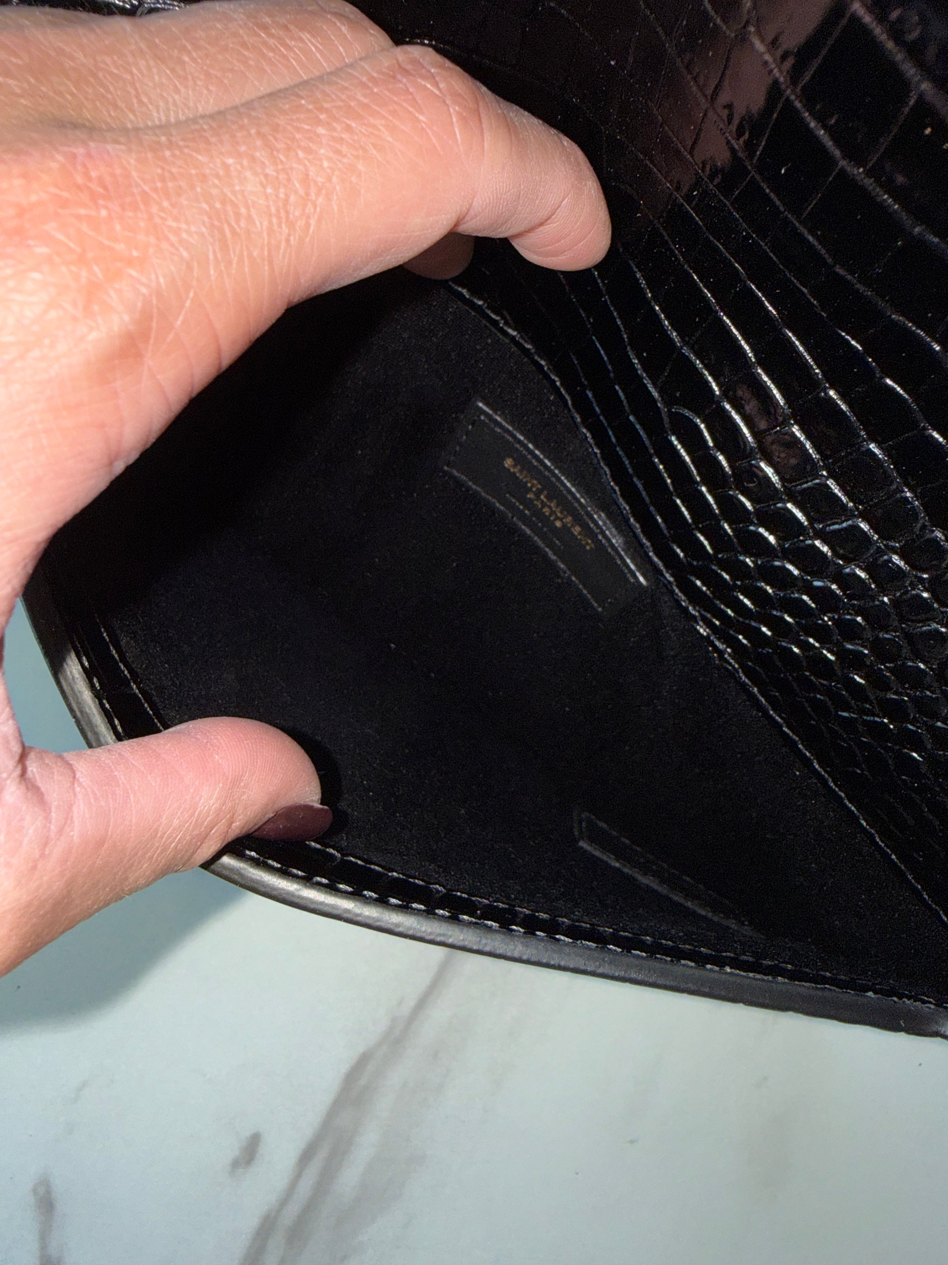 YSL UPTOWN POUCH IN CROCODILE