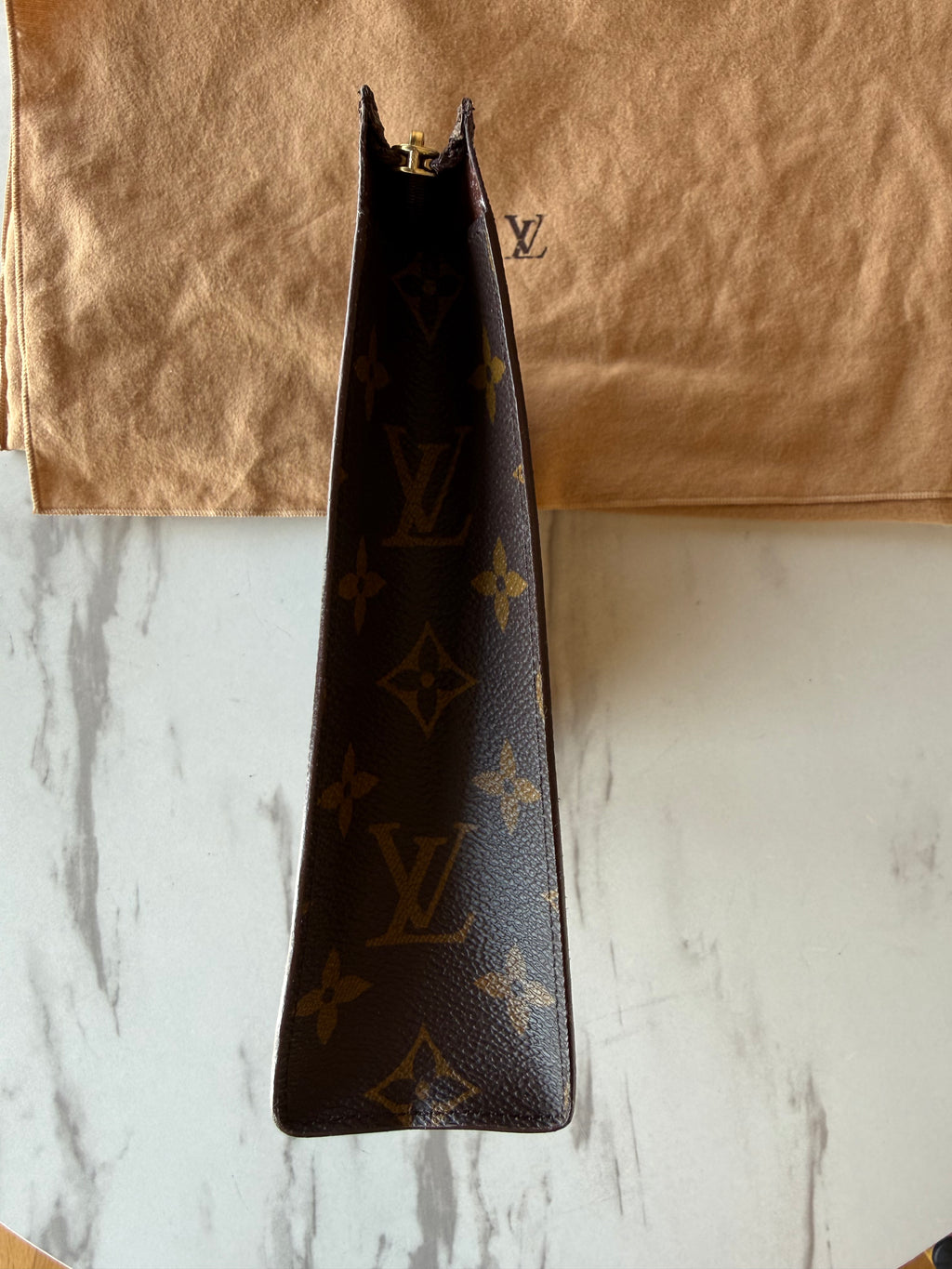 Louis Vuitton Pouch 26