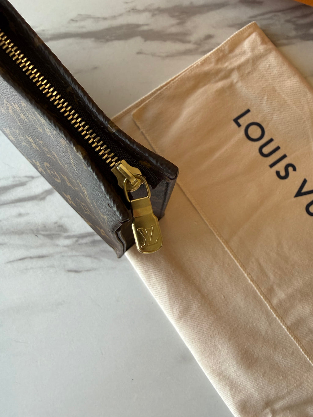 Louis Vuitton Toiletry Pouch 26