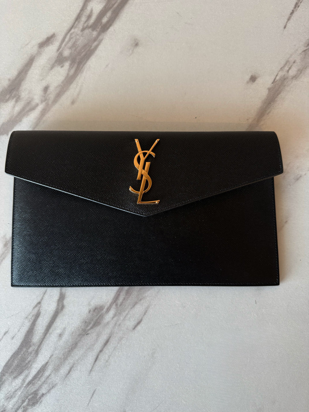 YSL UPTOWN POUCH IN GRAIN DE POUDRE LEATHER BLACK