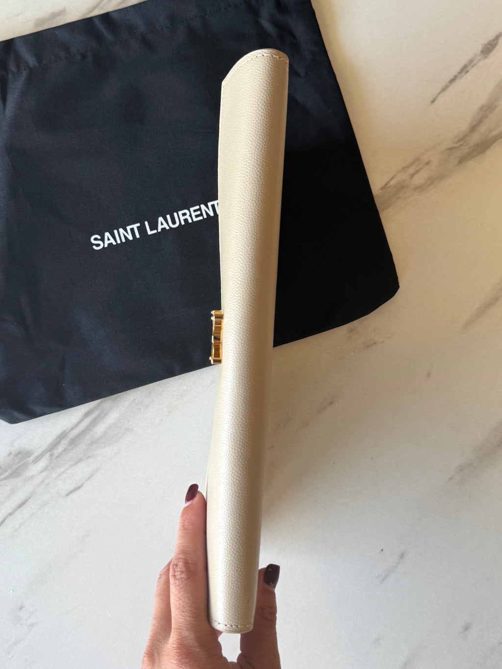 YSL UPTOWN POUCH IN GRAIN DE POUDRE LEATHER LIGHT BEIGE