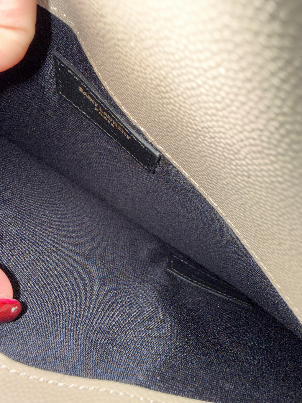 YSL UPTOWN POUCH IN GRAIN DE POUDRE LEATHER LIGHT BEIGE
