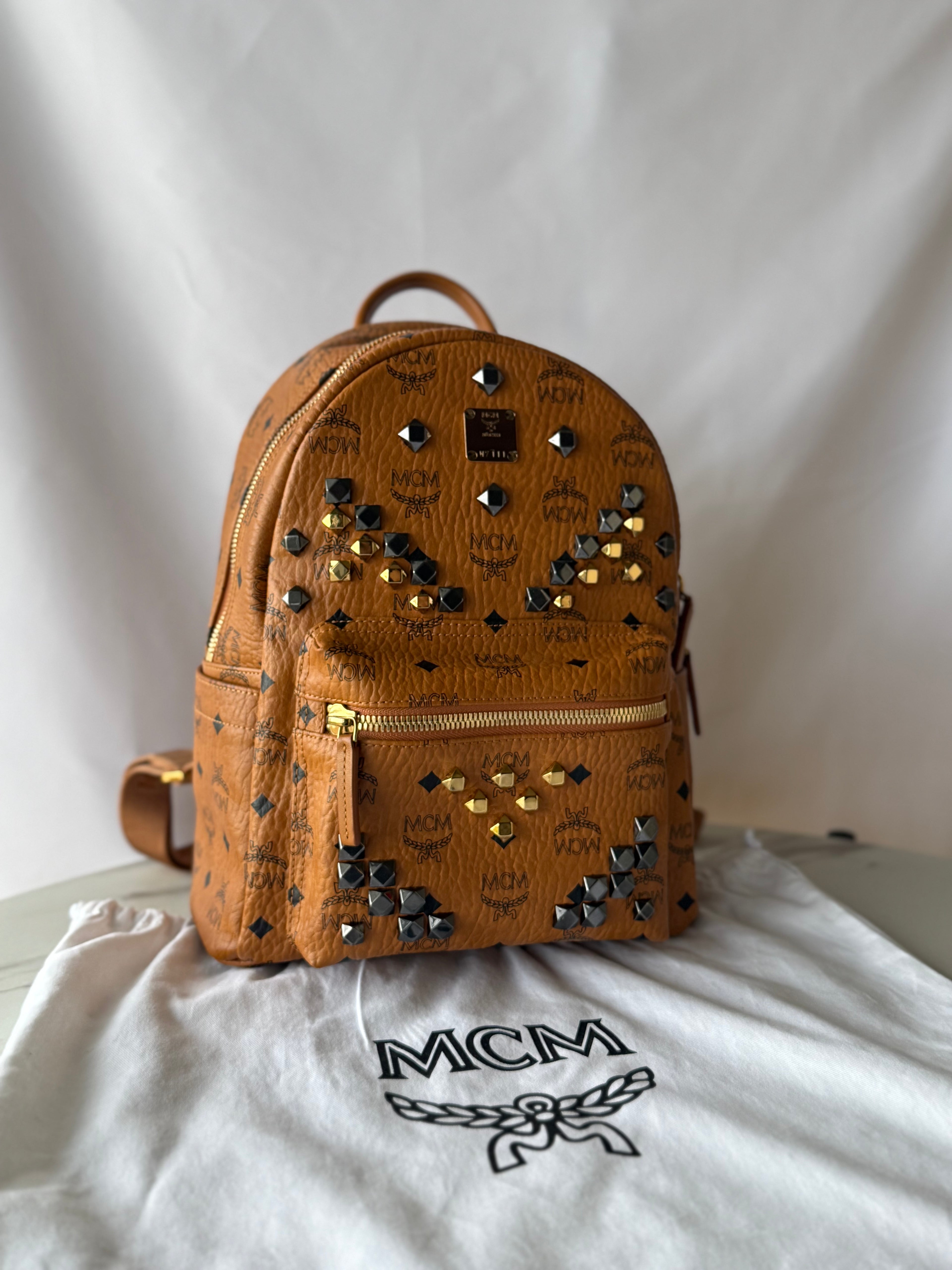 MCM Backpack Stark Side Studs