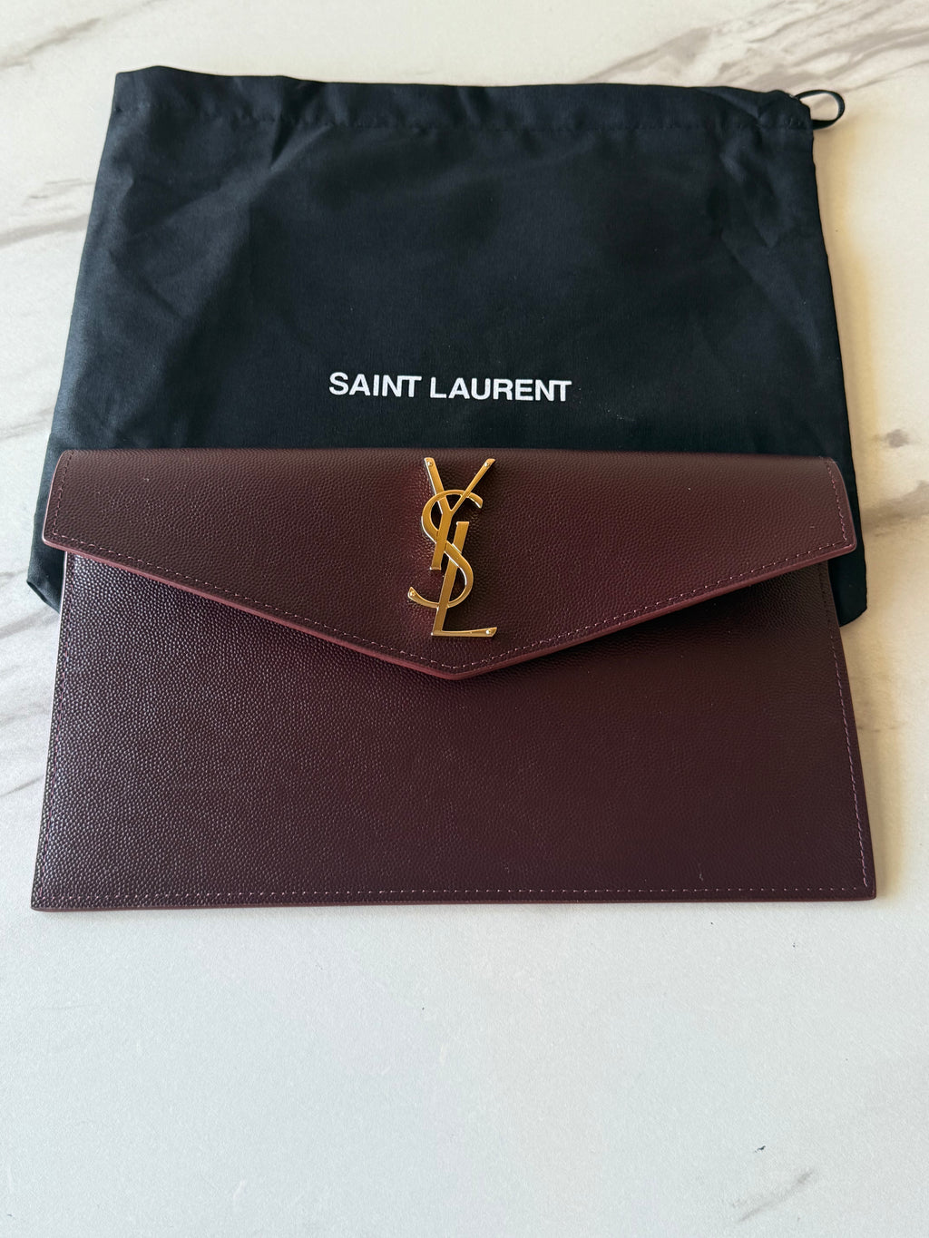 YSL UPTOWN POUCH IN GRAIN DE POUDRE LEATHER BORDEAUX