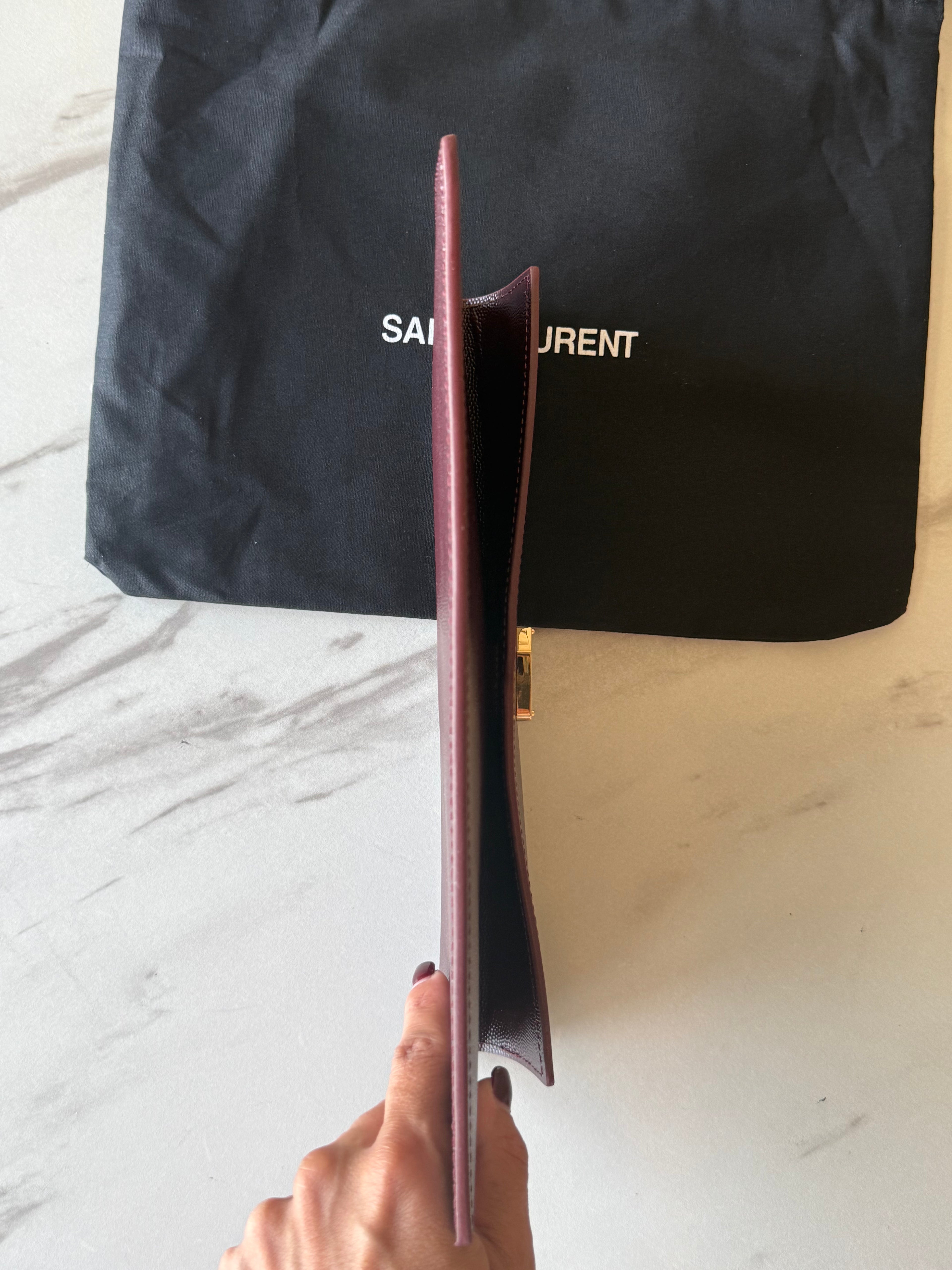 YSL UPTOWN POUCH IN GRAIN DE POUDRE LEATHER BORDEAUX