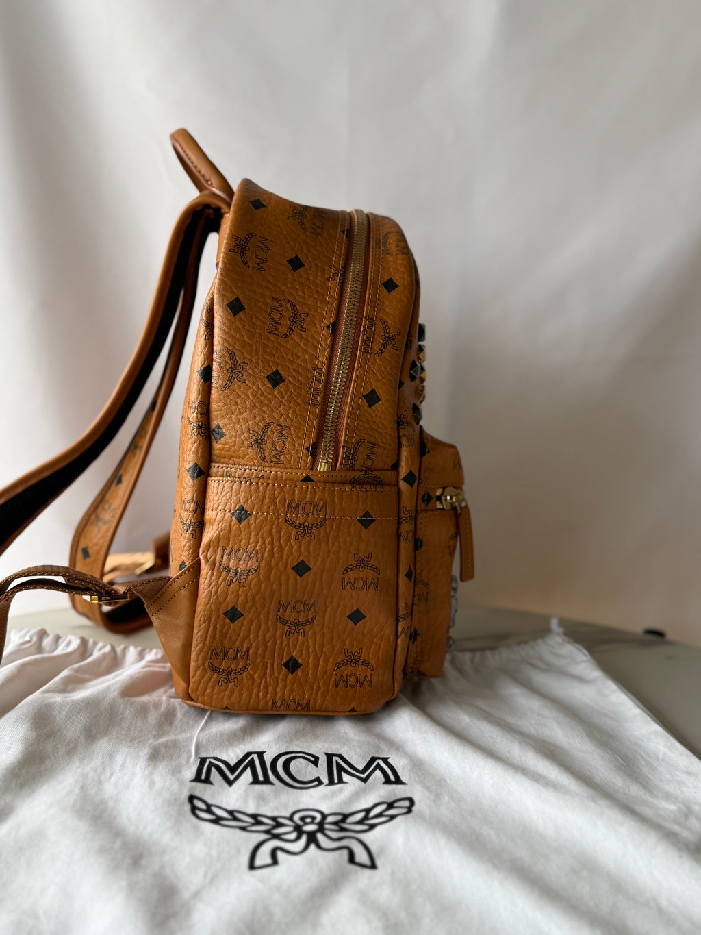 MCM Backpack Stark Side Studs