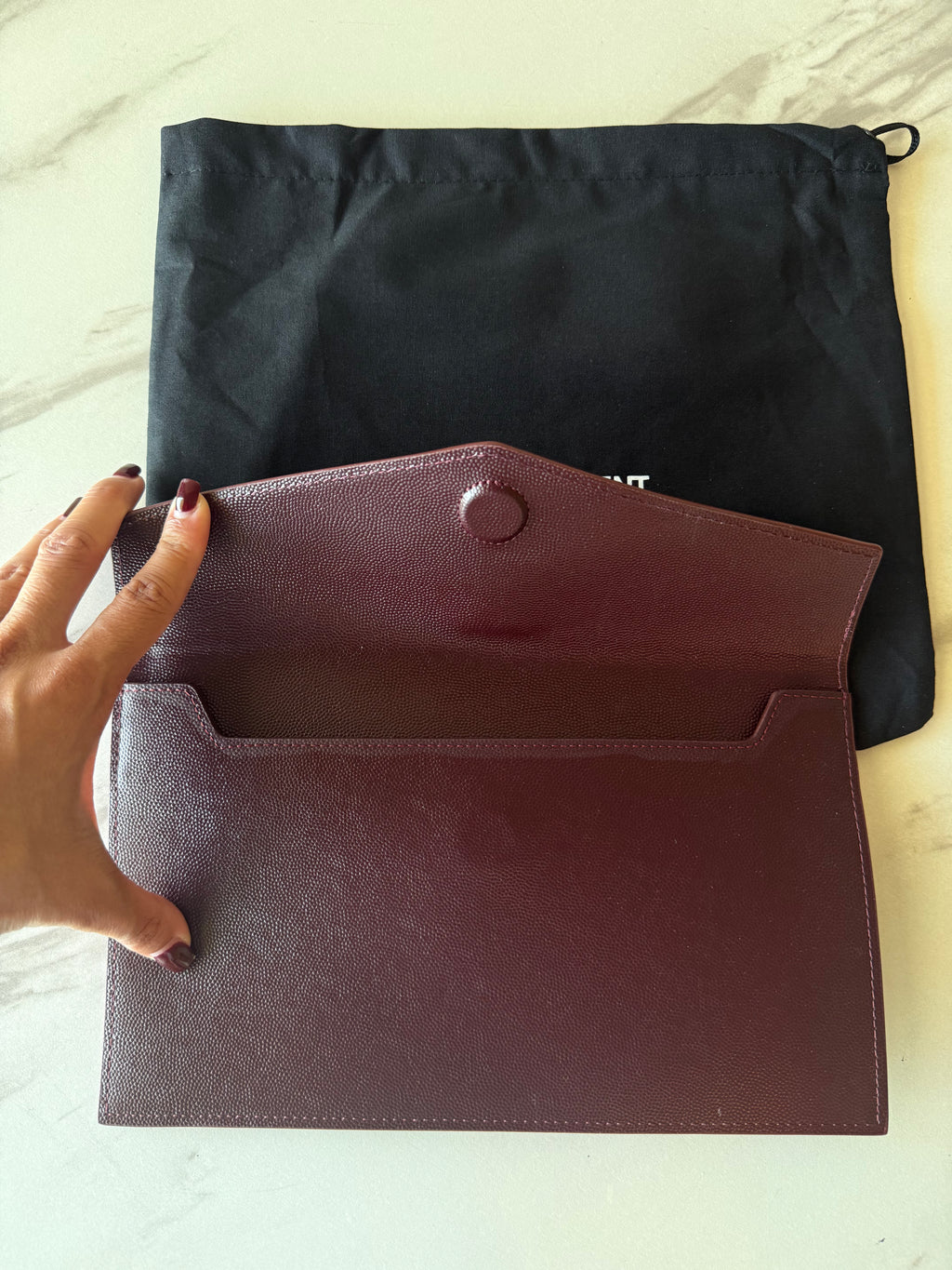 YSL UPTOWN POUCH IN GRAIN DE POUDRE LEATHER BORDEAUX
