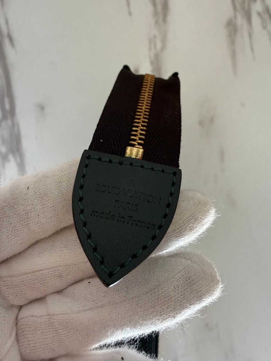 Louis Vuitton Taiga Pochette 26