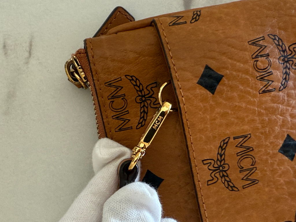 MCM CROSSBODY POUCH IN VISETOS