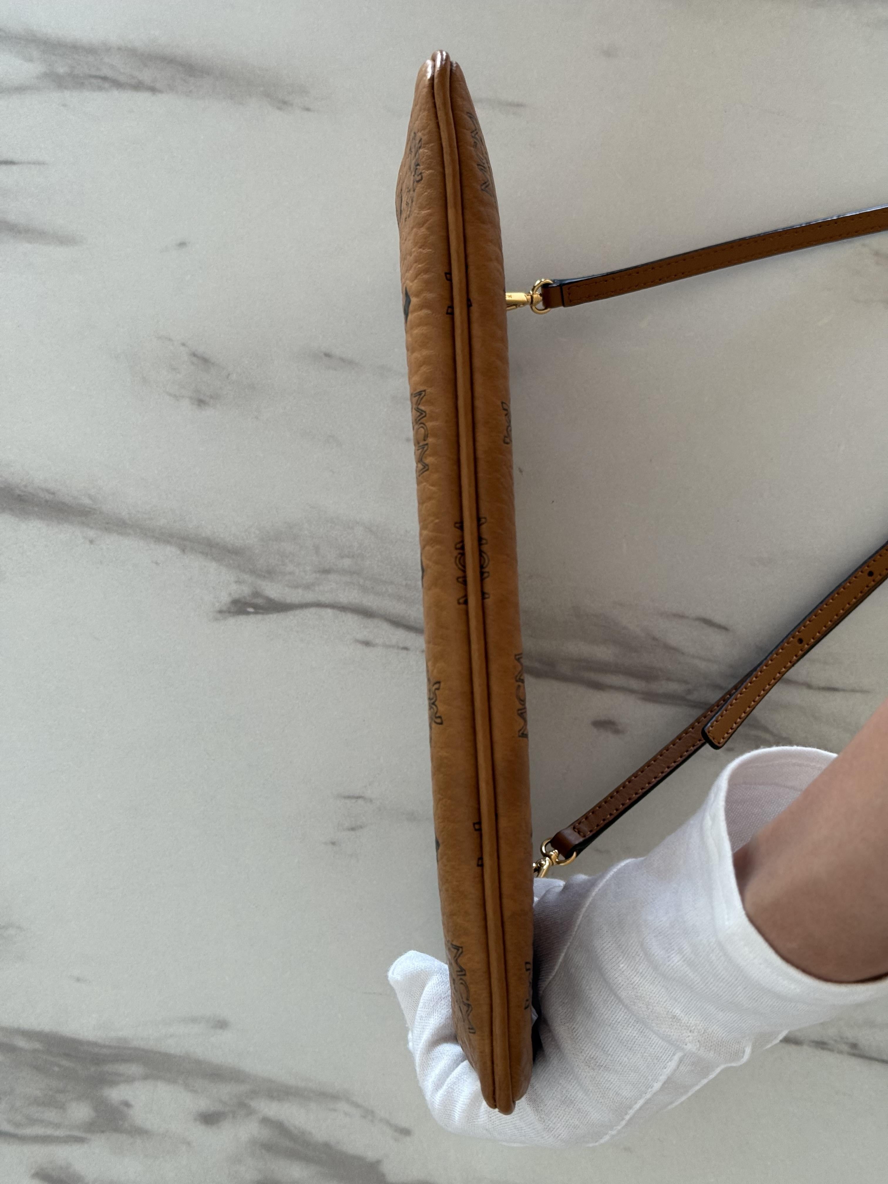 MCM CROSSBODY POUCH IN VISETOS