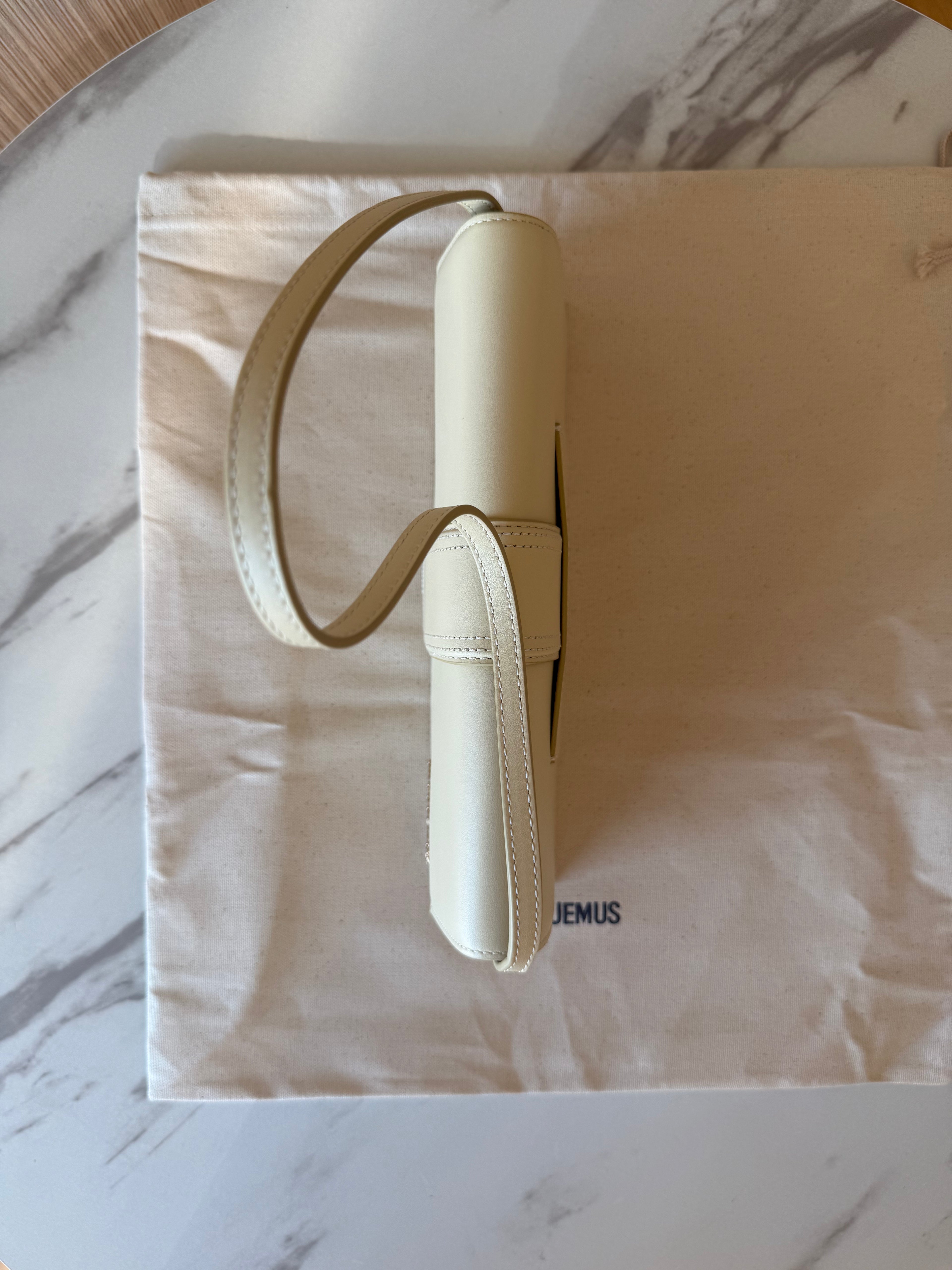 Jacquemus The Long Bambino Beige
