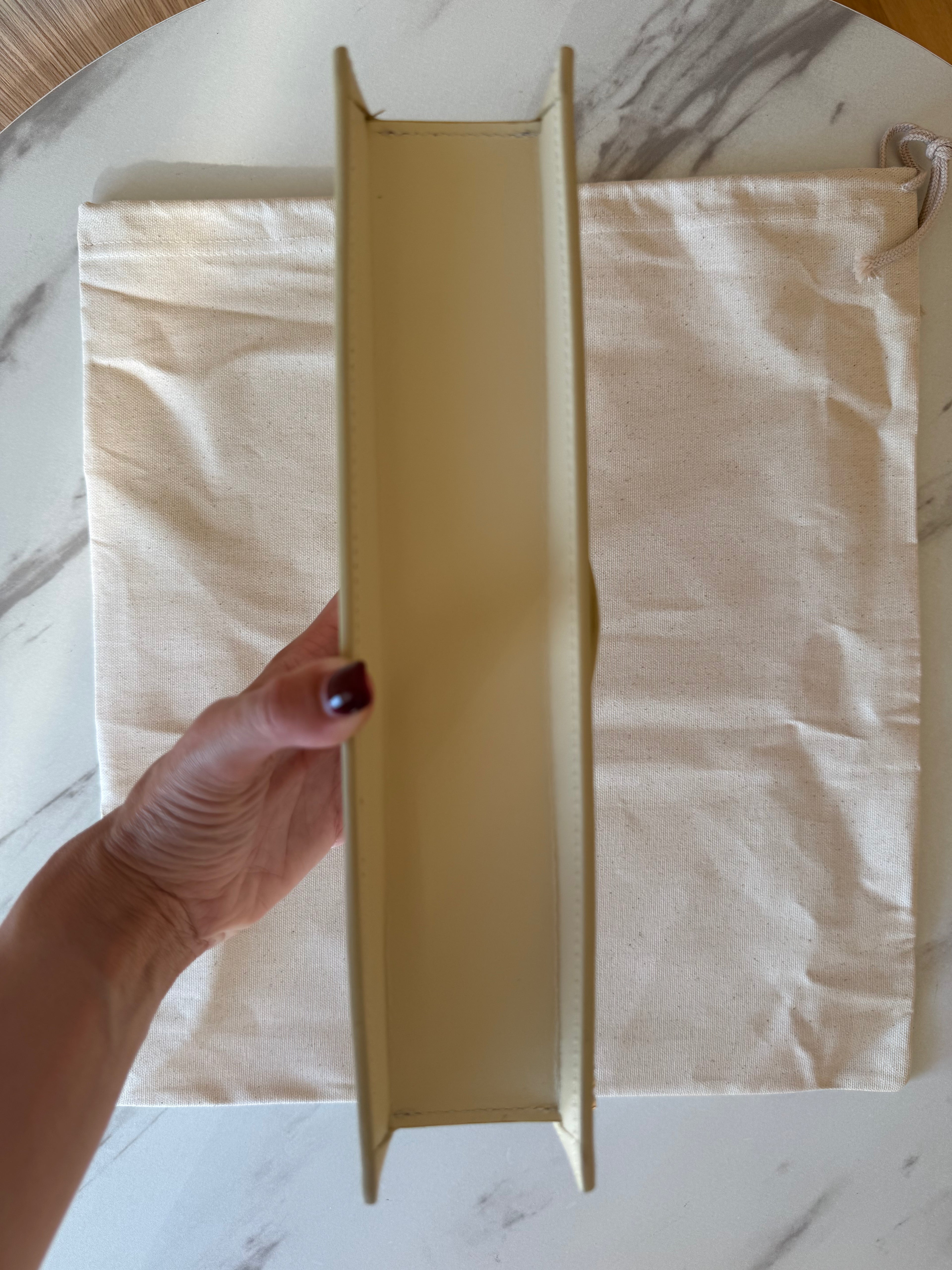 Jacquemus The Long Bambino Beige