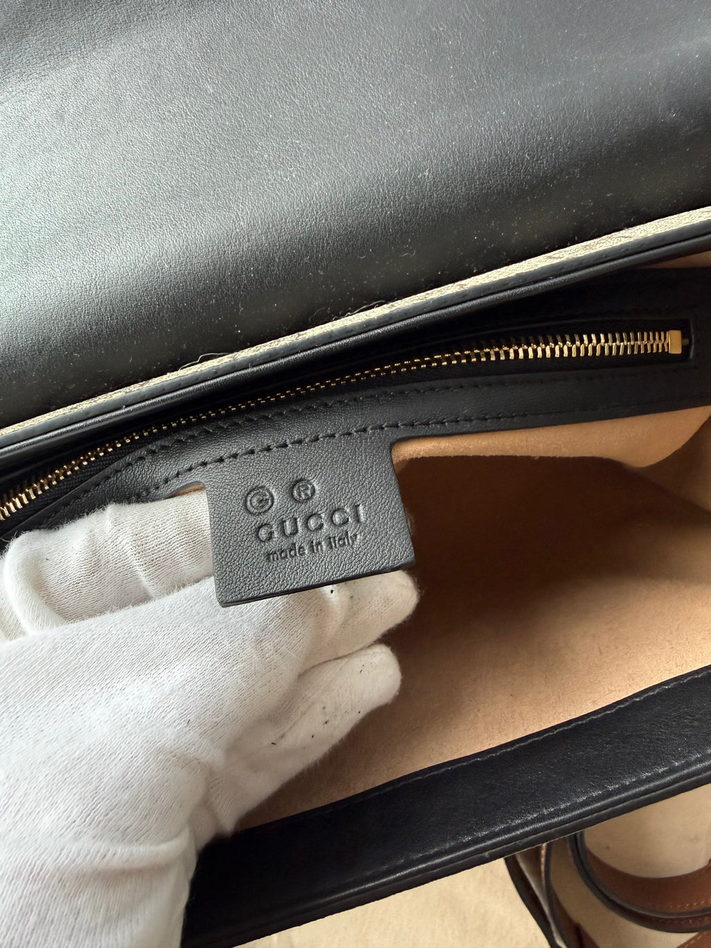 Gucci Padlock GG Supreme Top Handle.