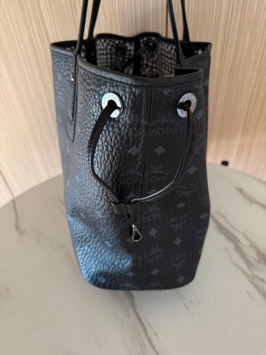 MCM Reversible Medium Liz Handbag Black