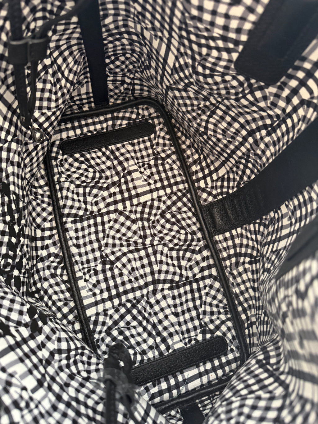 MCM Reversible Medium Liz Handbag Black