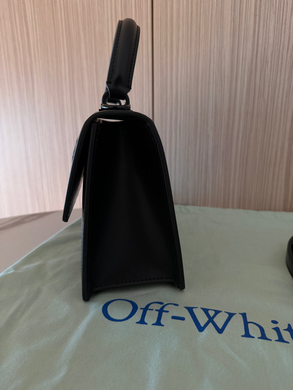Off White Jitney 1.4 Leather Handbag