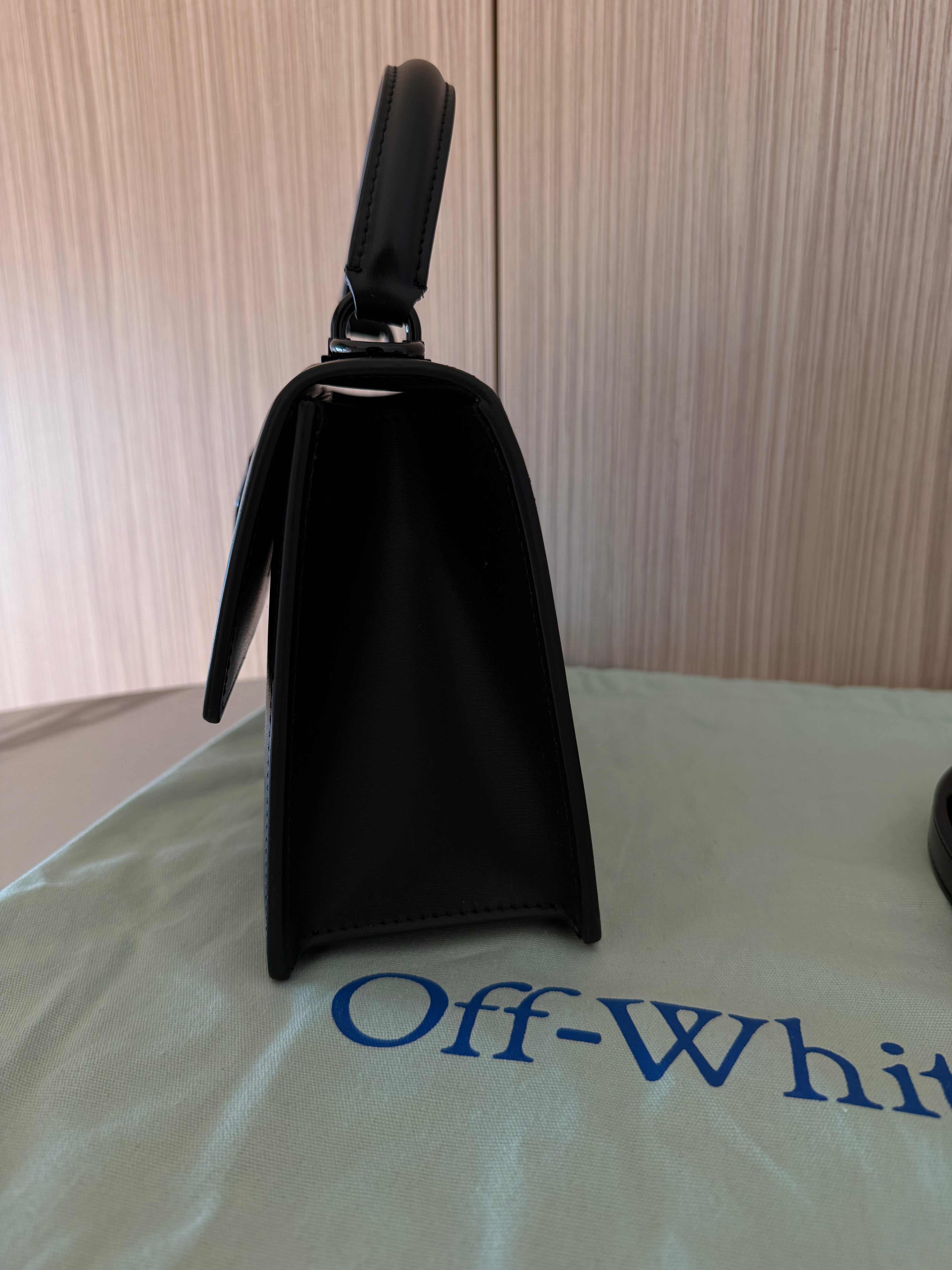 Off White Jitney 1.4 Leather Handbag