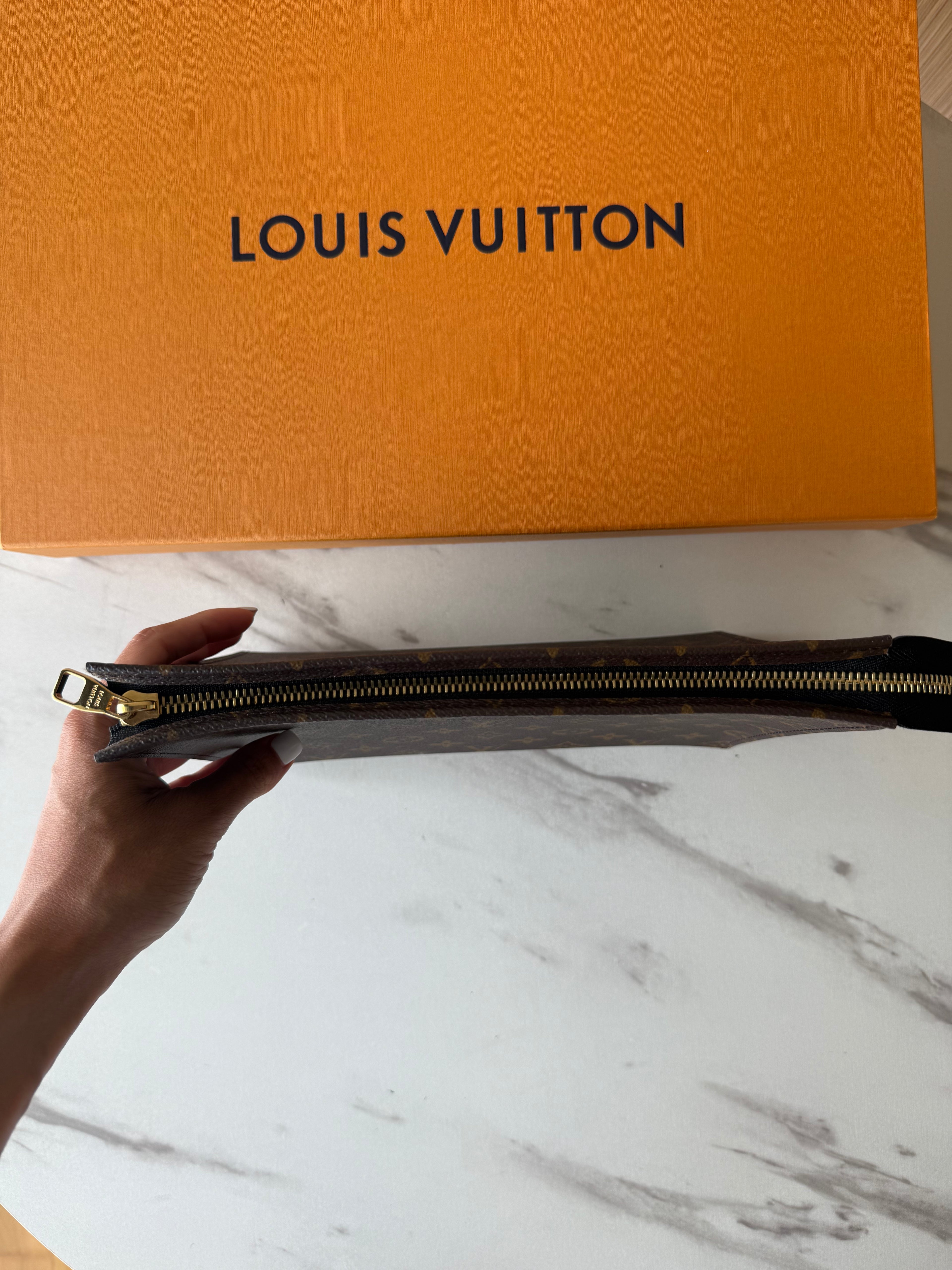 Louis Vuitton Toiletry Pouch 26