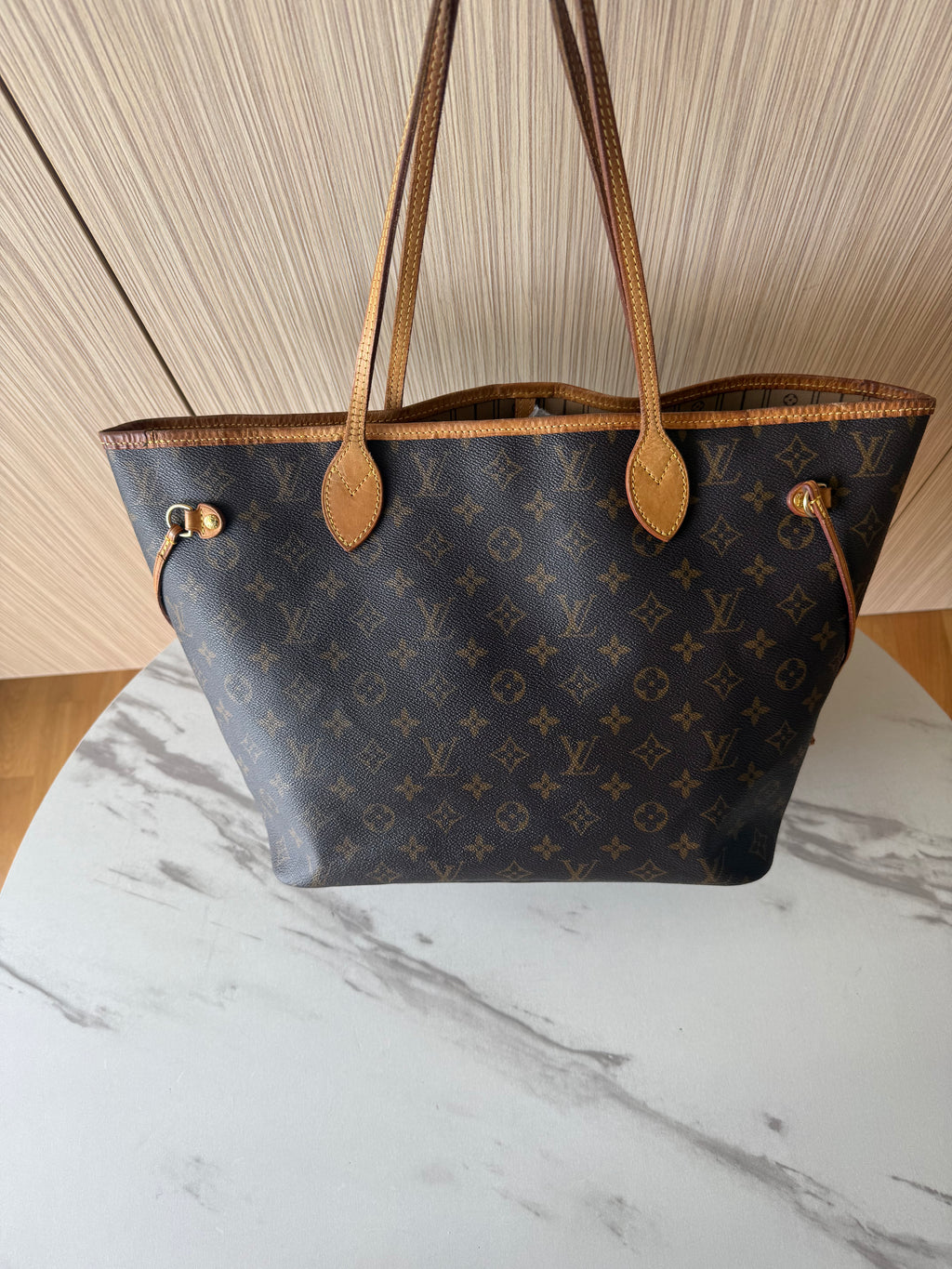 Louis Vuitton Neverfull MM Monogram Canvas