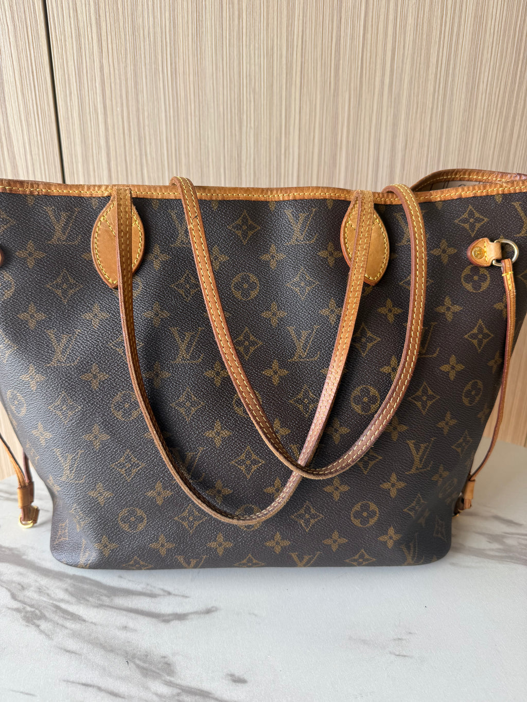 Louis Vuitton Neverfull MM Monogram Canvas