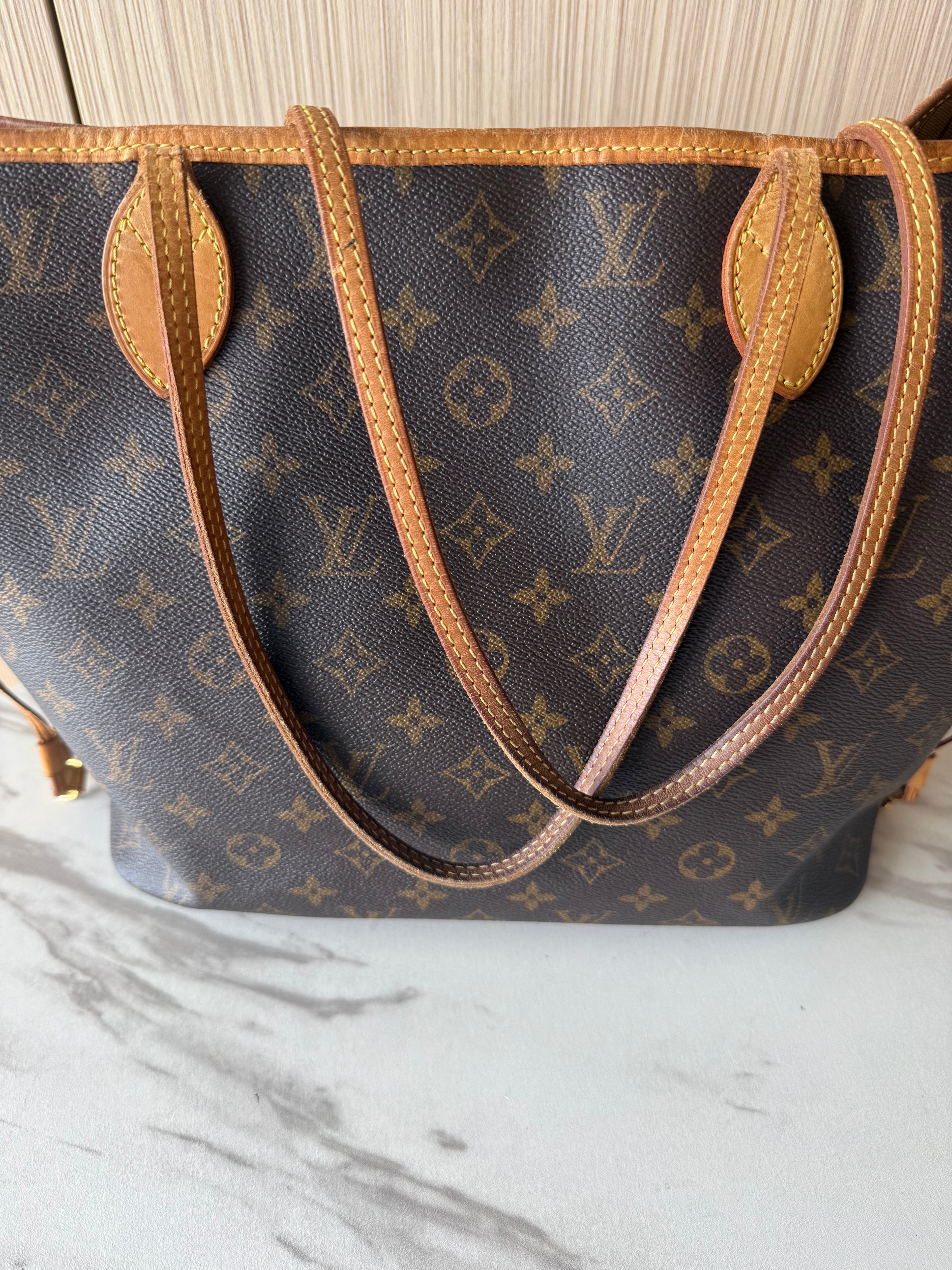 Louis Vuitton Neverfull MM Monogram Canvas