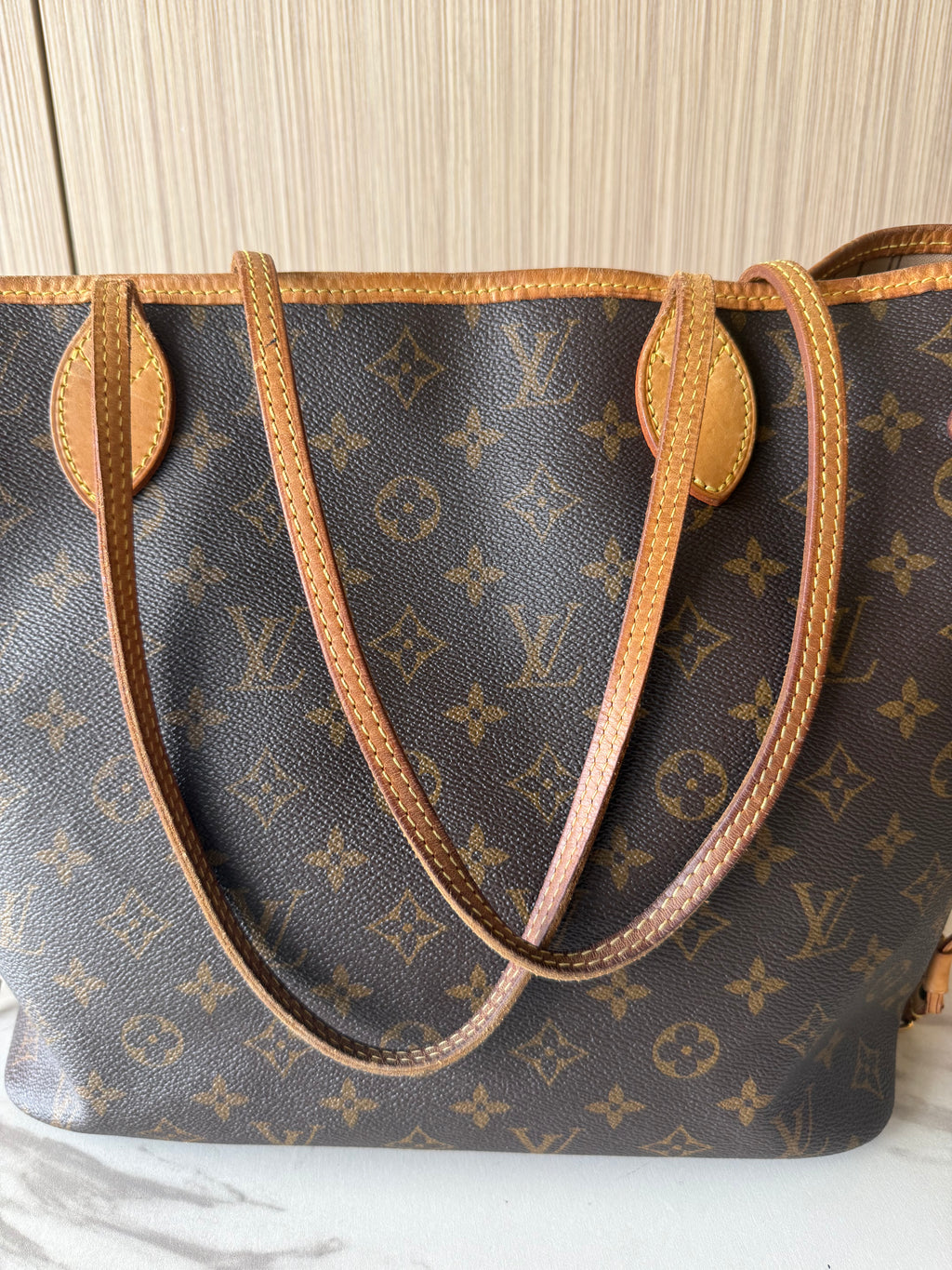 Louis Vuitton Neverfull MM Monogram Canvas