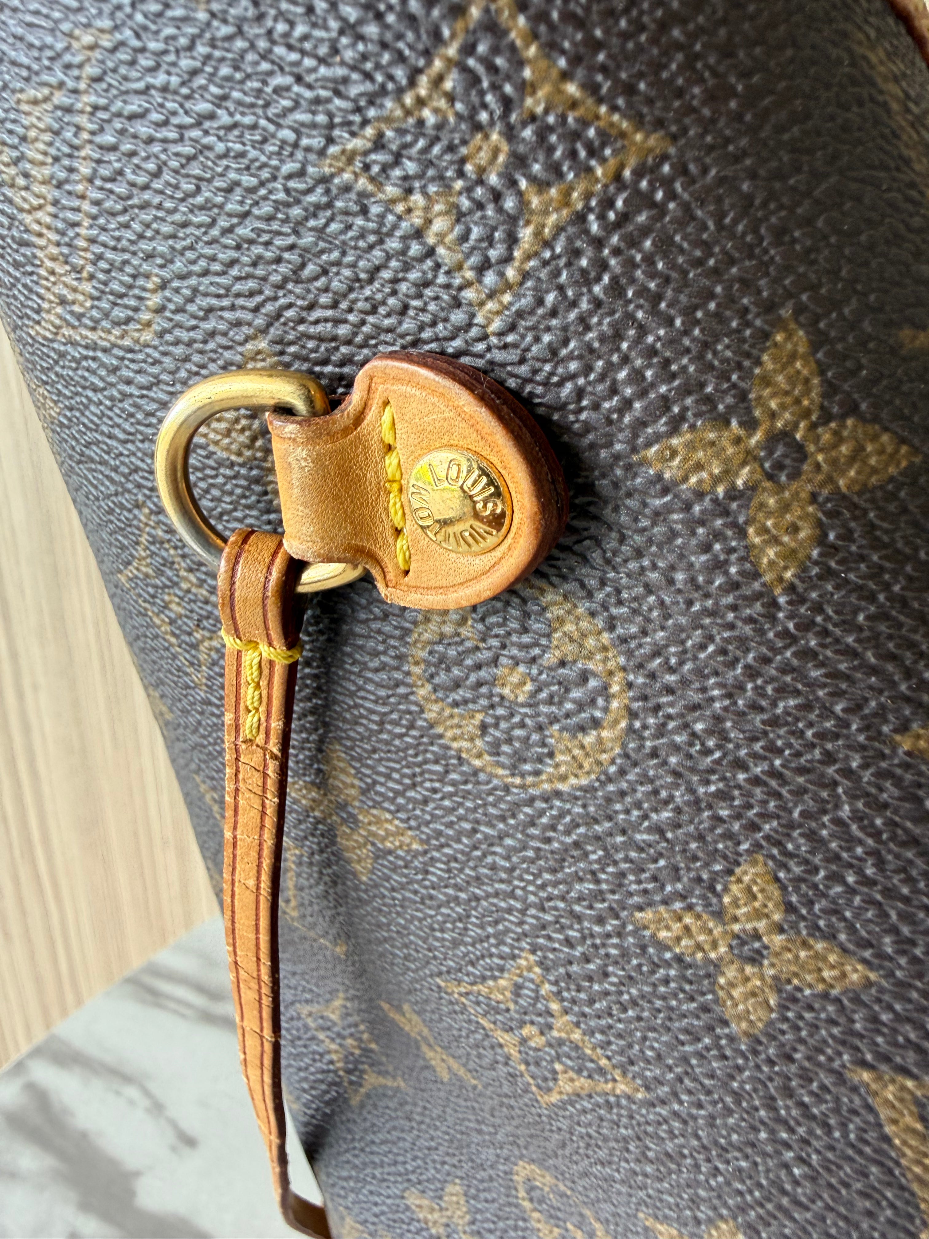 Louis Vuitton Neverfull MM Monogram Canvas