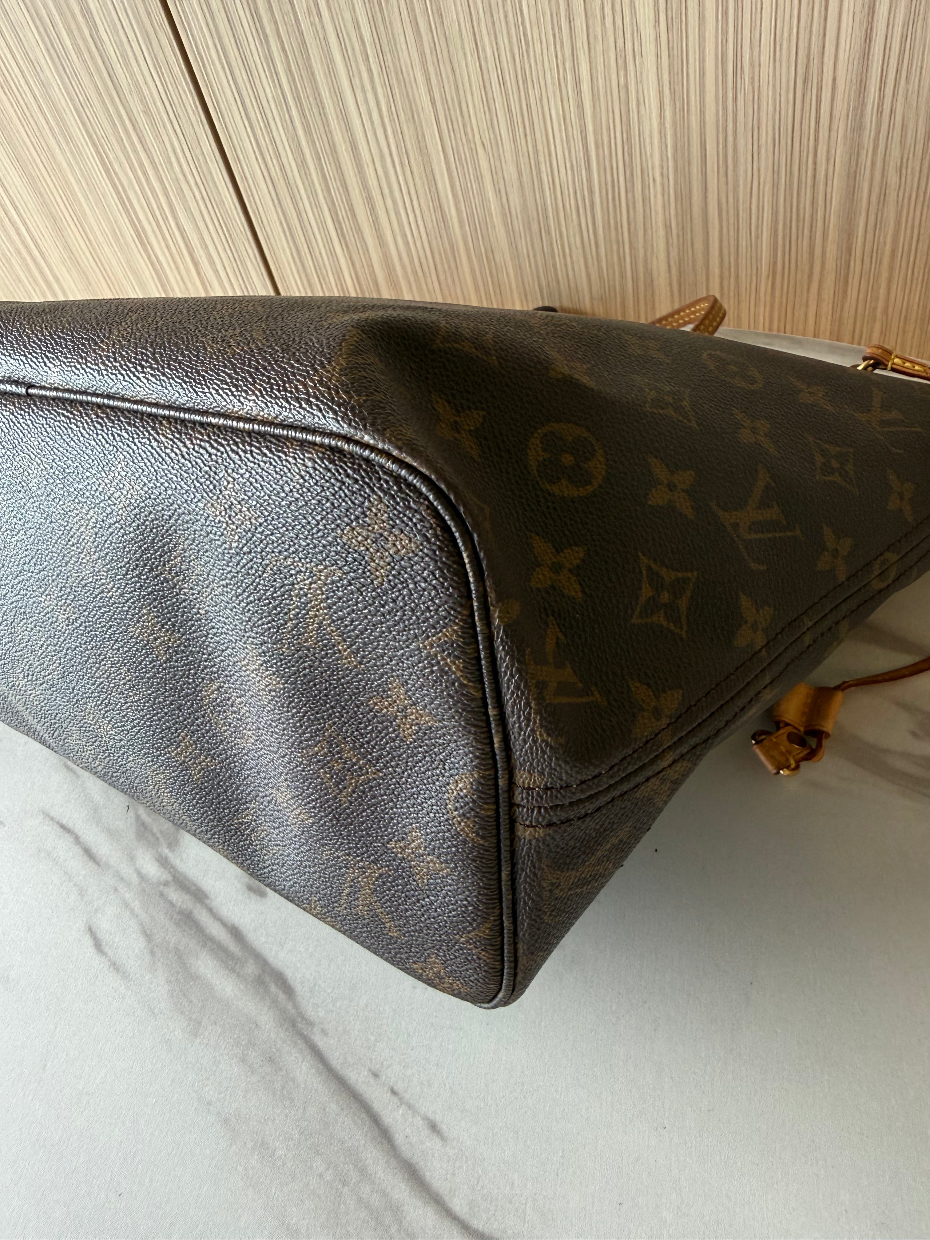 Louis Vuitton Neverfull MM Monogram Canvas