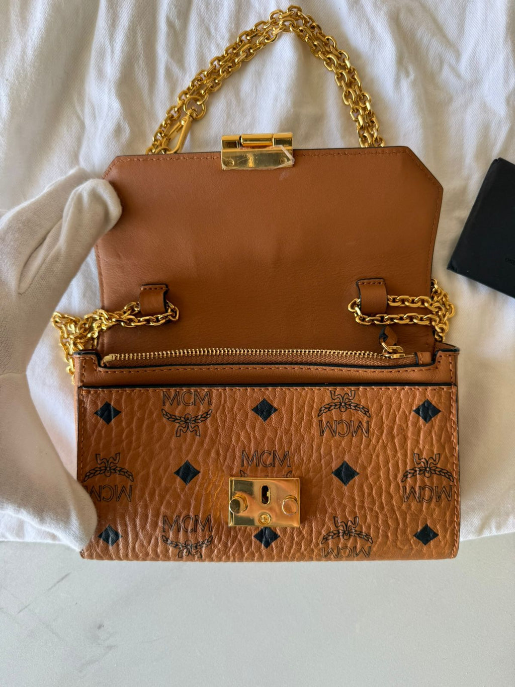 Visetos Small Millie Crossbody Bag Cognac