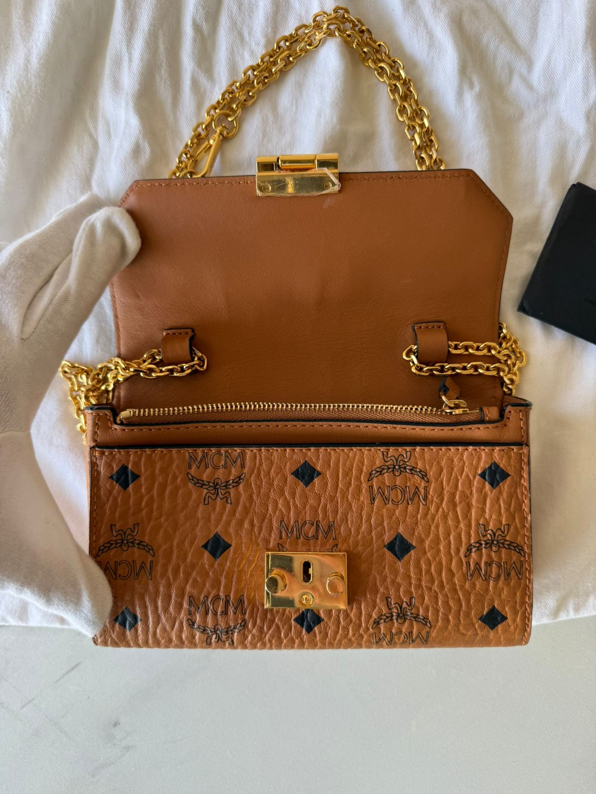 Visetos Small Millie Crossbody Bag Cognac