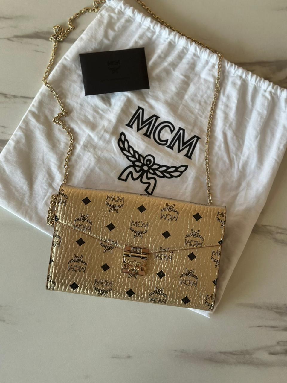 Mcm Patricia Cross Body Wallet On Chain Berlin Gold