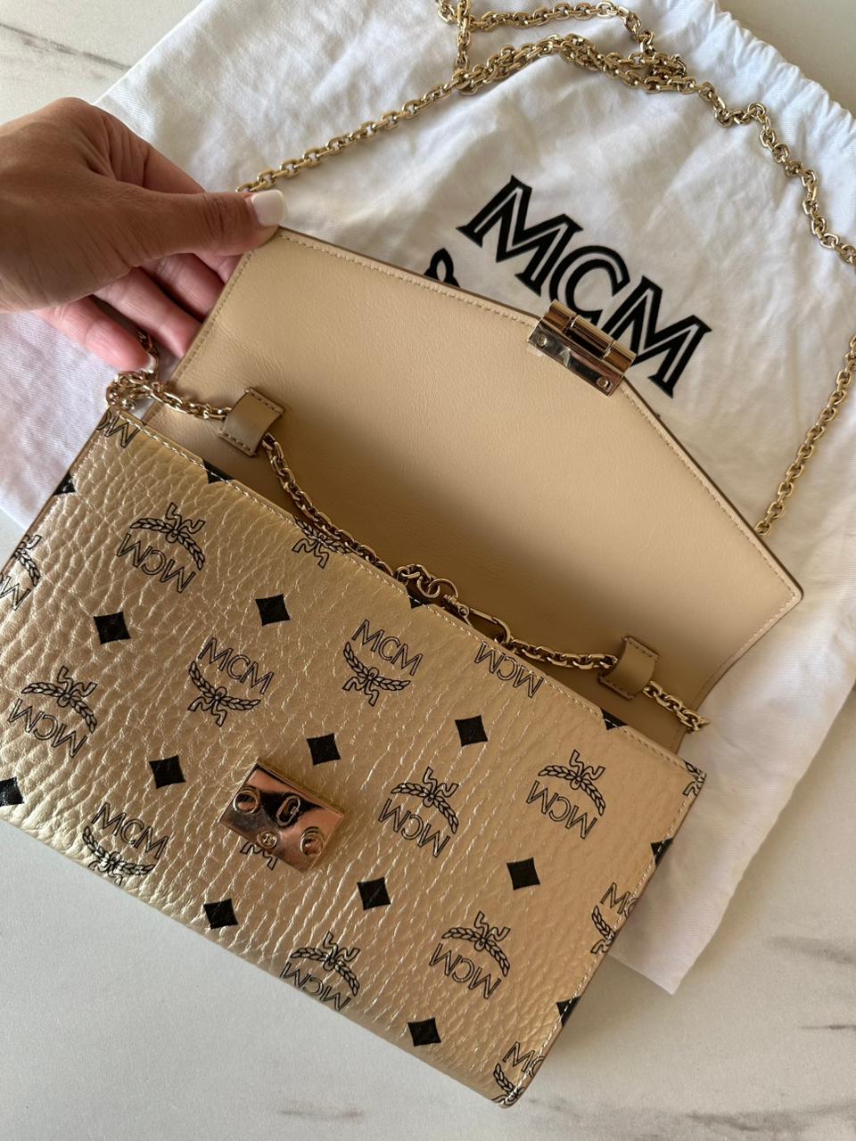 Mcm Patricia Cross Body Wallet On Chain Berlin Gold