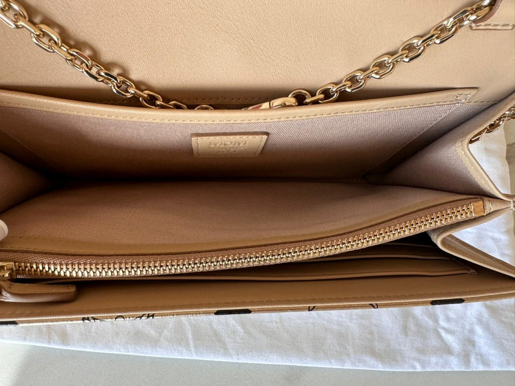 Mcm Patricia Cross Body Wallet On Chain Berlin Gold