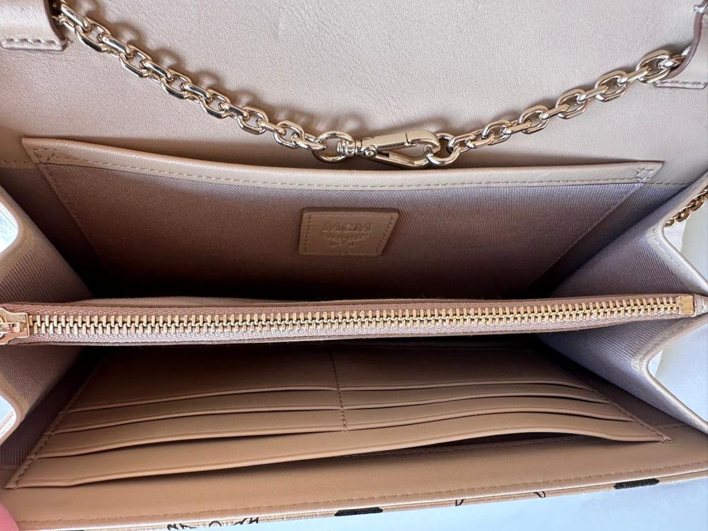 Mcm Patricia Cross Body Wallet On Chain Berlin Gold
