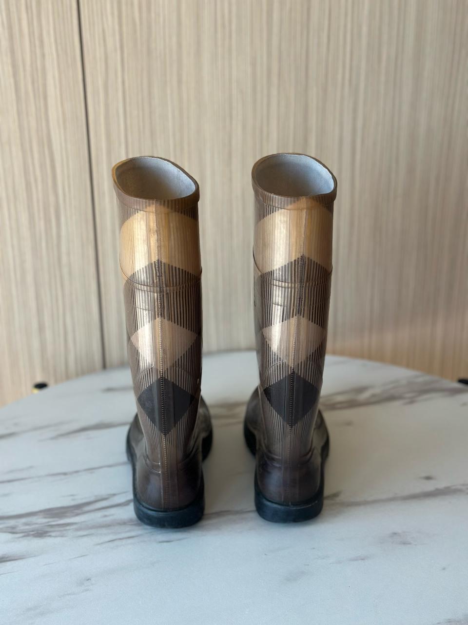 Burberry Boots No 37