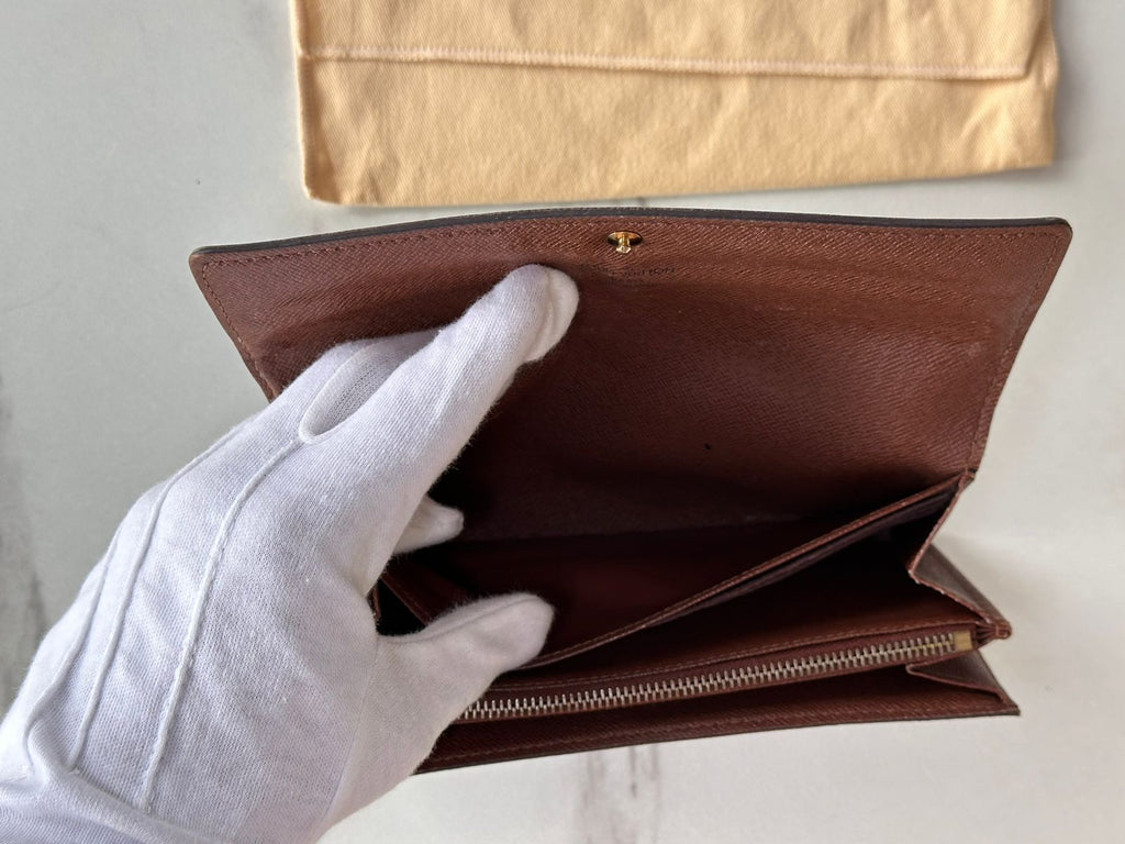 Louis Vuitton Sarah Wallet