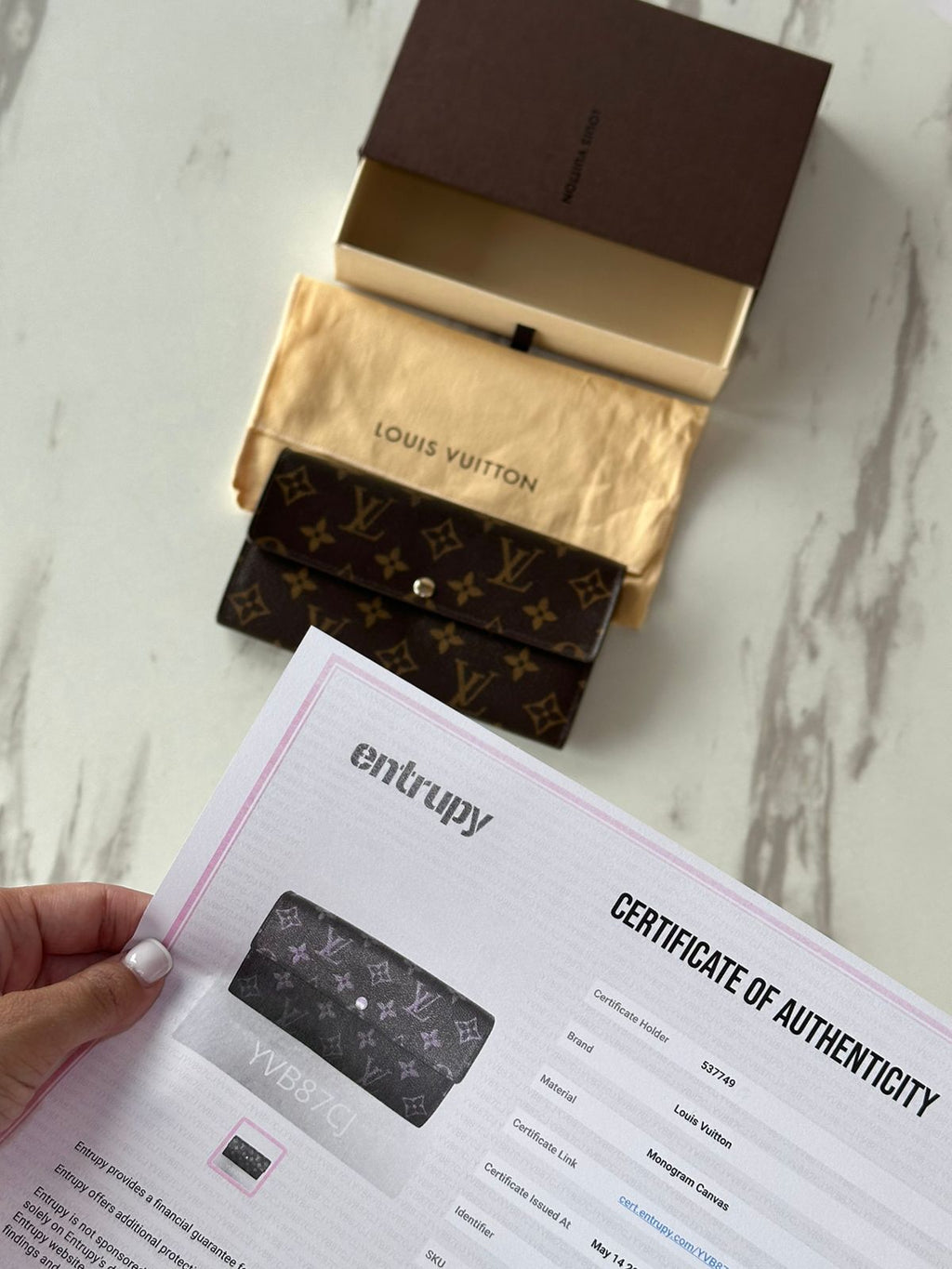 Louis Vuitton Sarah Wallet