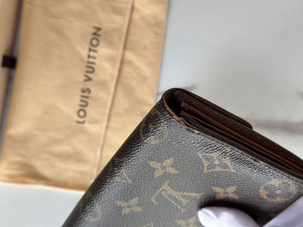 Louis Vuitton Sarah Wallet