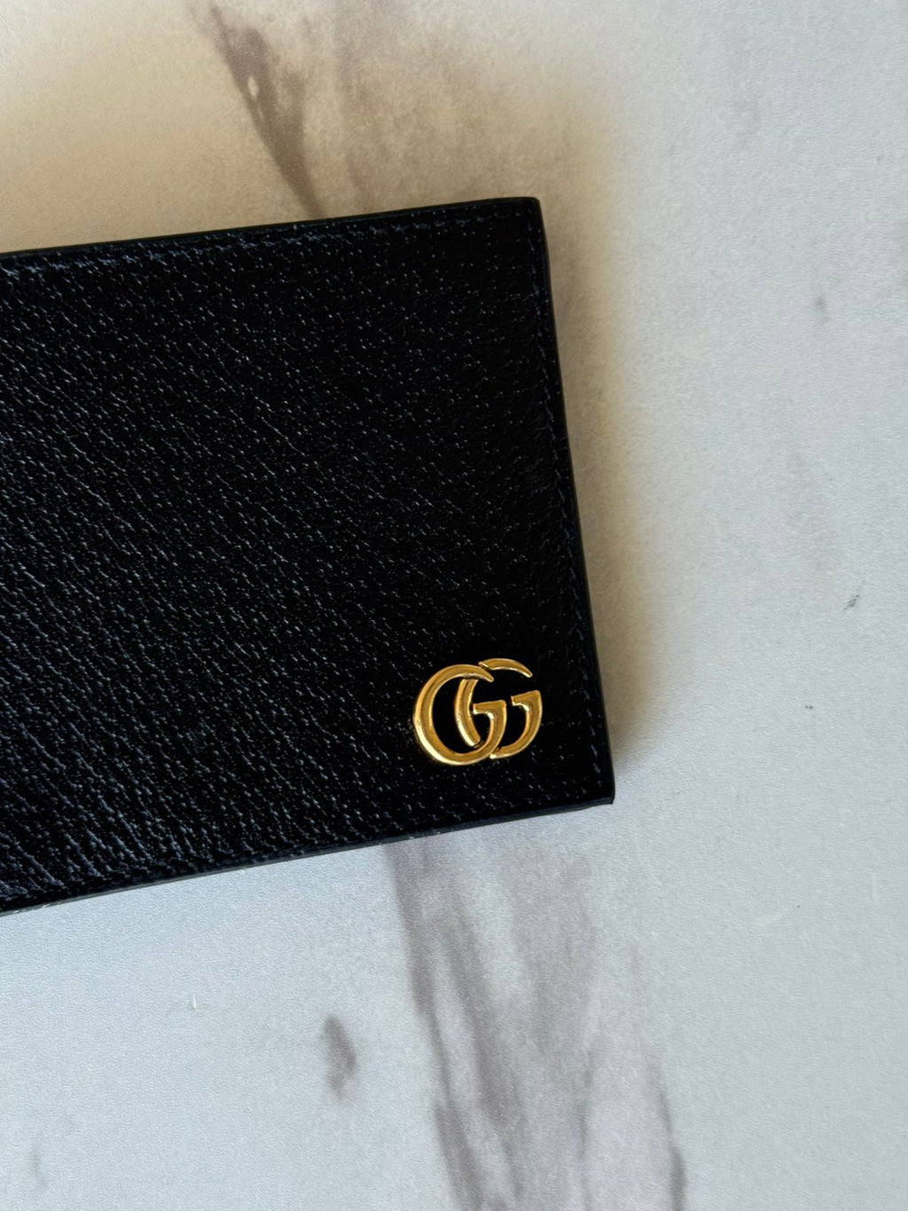 GG Marmont bi-fold card case wallet