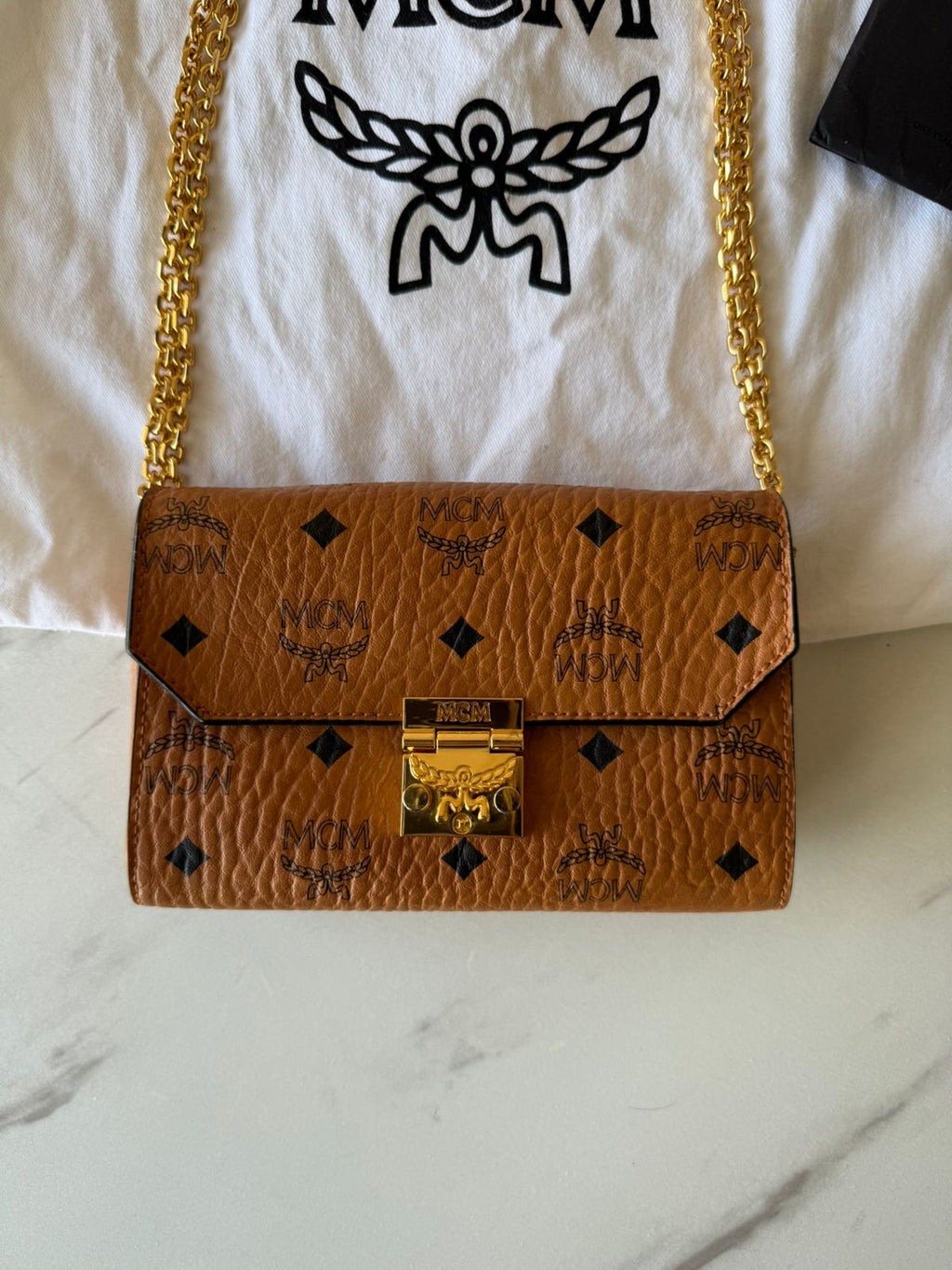 Visetos Small Millie Crossbody Bag Cognac
