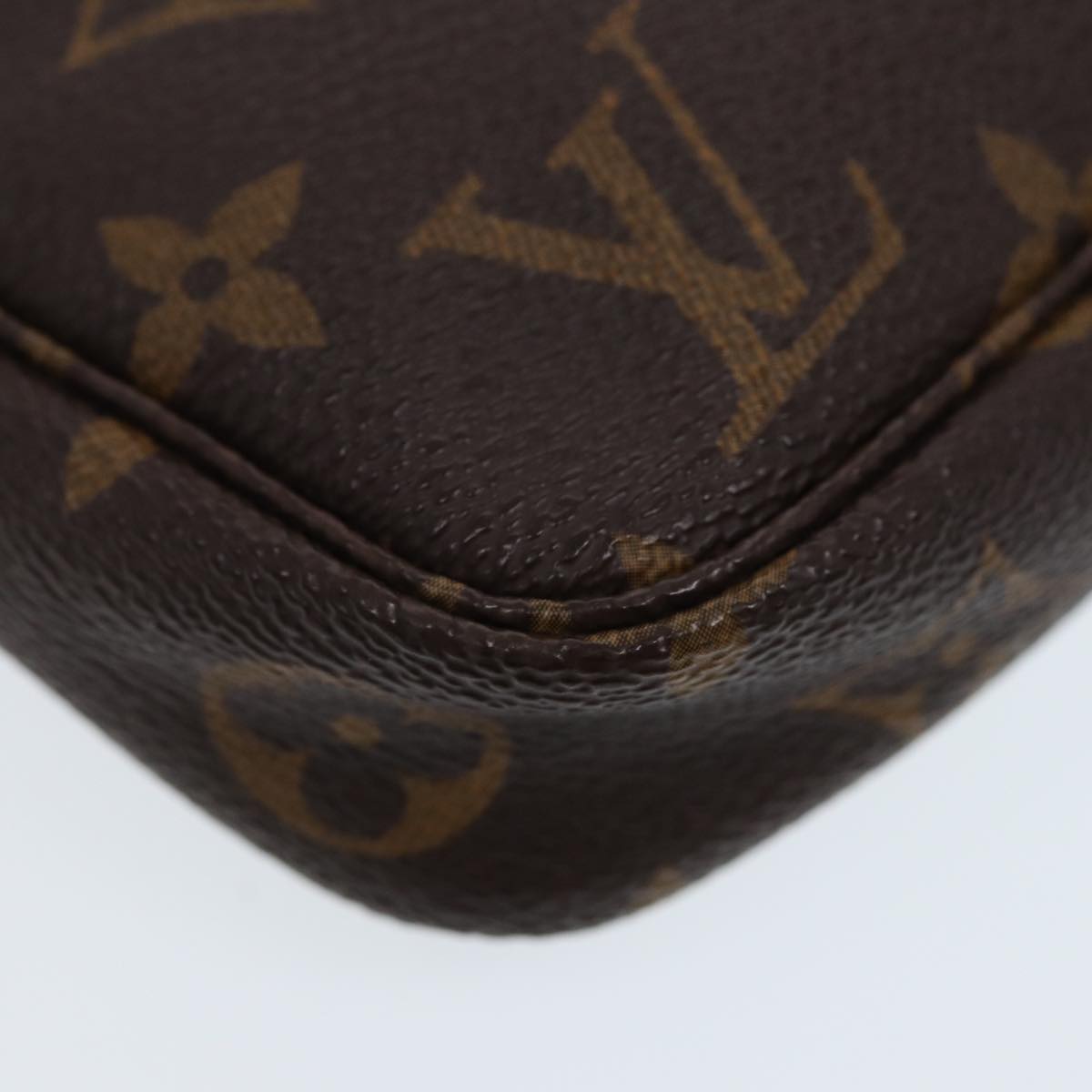 Louis Vuitton Pochette Accessoires