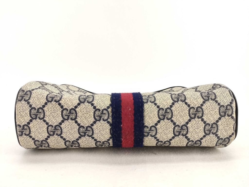 Gucci GG Supreme Pouch